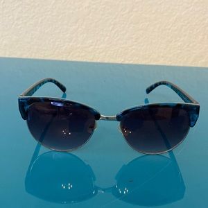Oscar de la Renta blue and black sunglasses